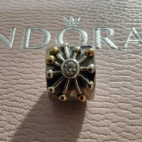 PANDORA Desert Star 2-Tone Star Burst Charm - Picture 2 of 9